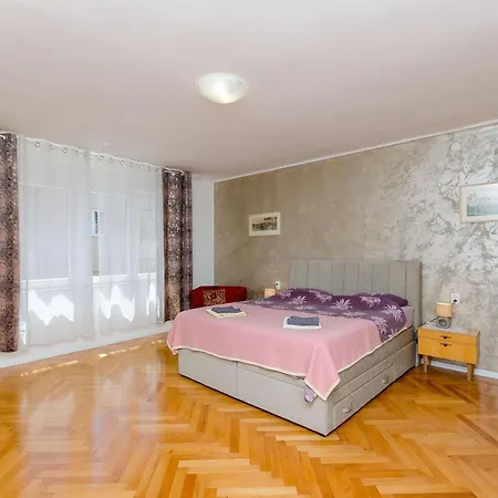 Apartment Sun